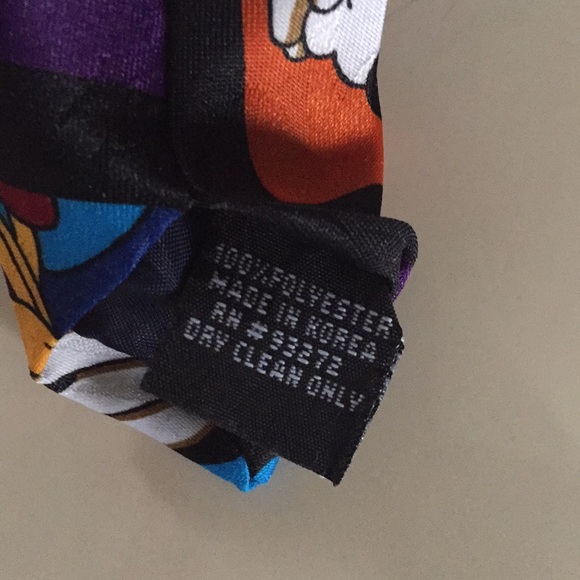 Disney Mickey Tie - Picture 5 of 5